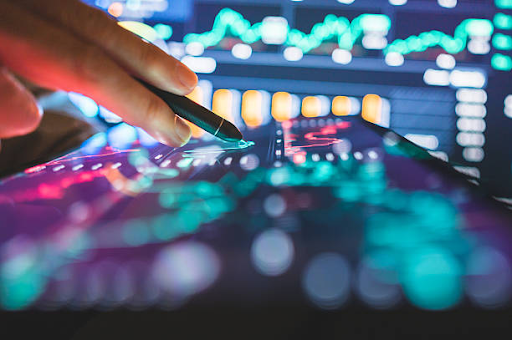 How Hash Rate Influences Crypto Mining Profit Estimates Online